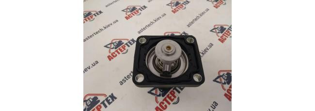 ТЕРМОСТАТ JCB С КОРПУСОМ 3CX 4CX PERKINS AB  02/202411 02/202106, 4133L036, 4133L019